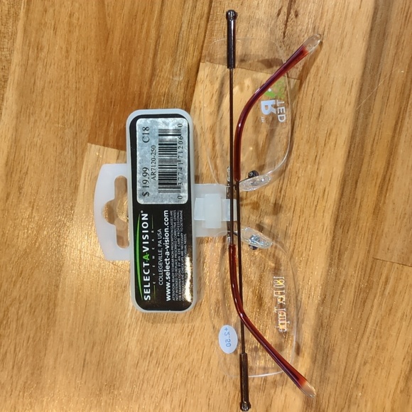 NWT Optitek Hi-Tech readers +2.50 - Picture 9 of 11